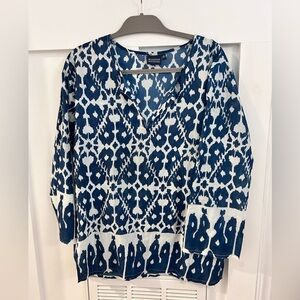 Madison Matthew’sv neck  Ikat Tunic